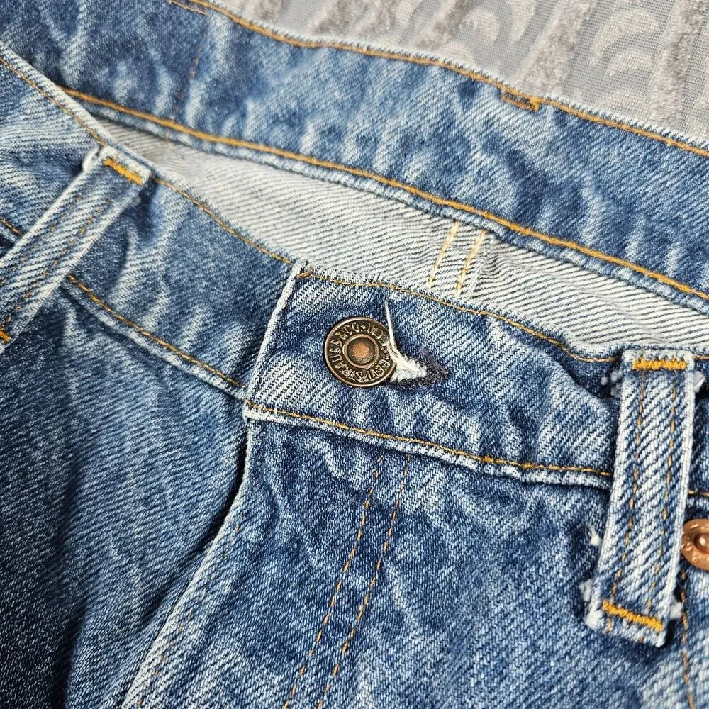 Levis no holes